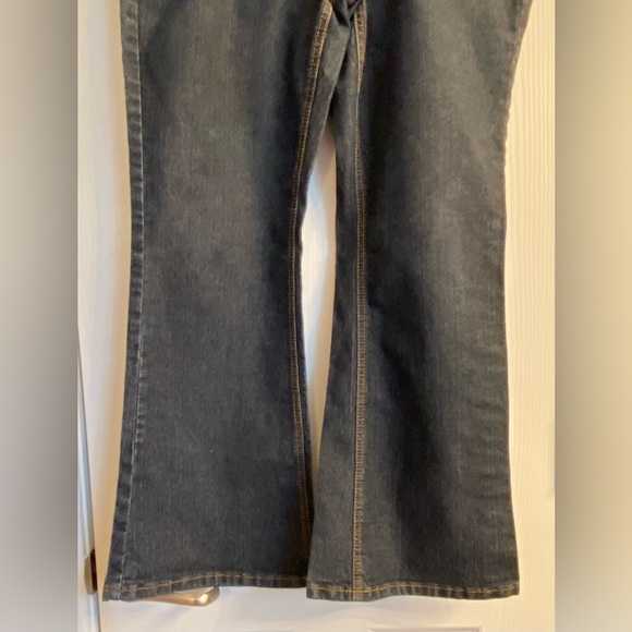 Arizona Jean Co. Bell Bottom Jeans ~ in a Size: 13 Short~Flare - Picture 3 of 10